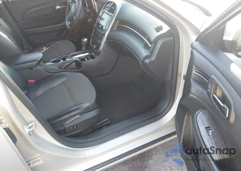 2015 Chevrolet Malibu 1Lt z USA, uszkodzony, nr VIN 1G11C5SL1FF352258